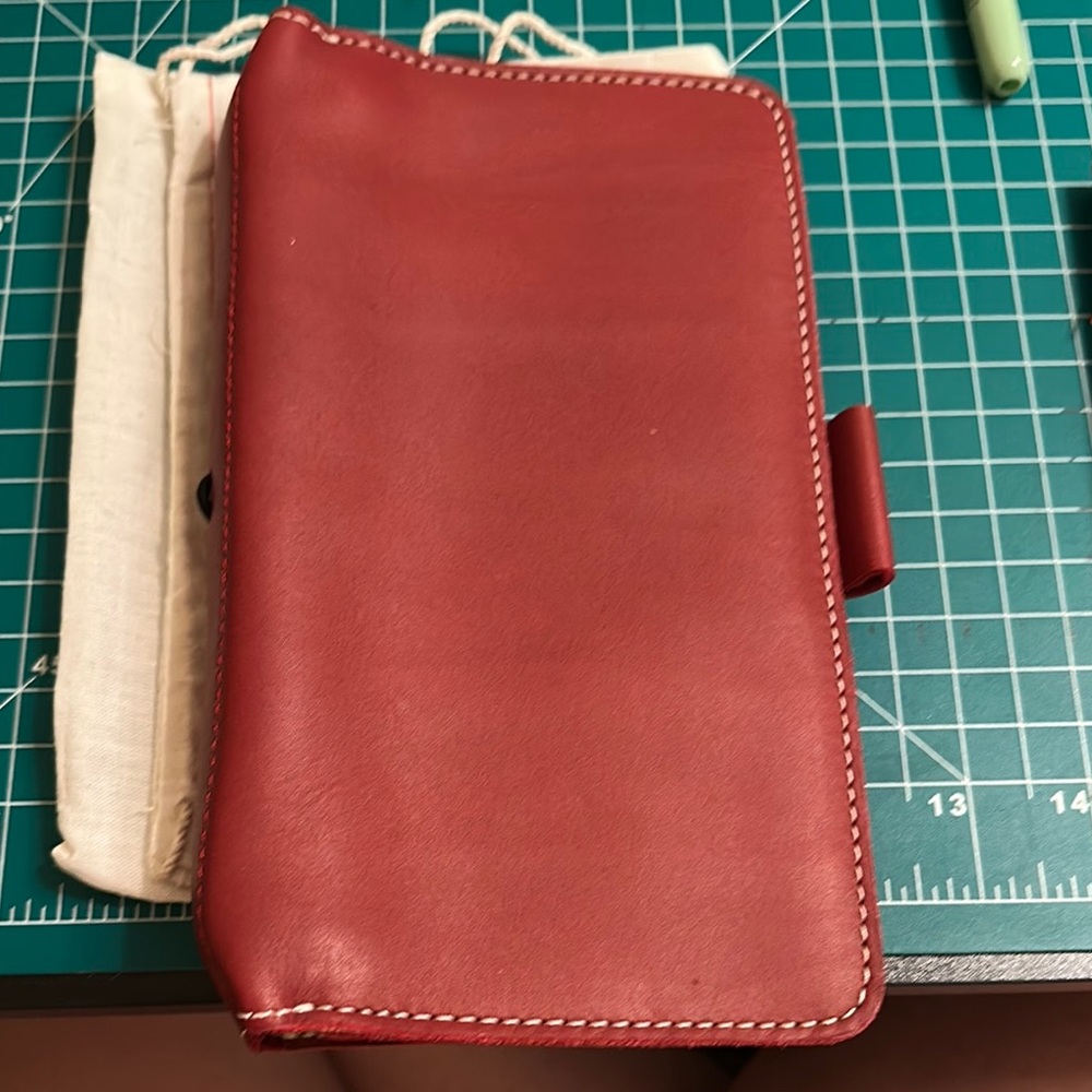 Planner Perfect Narrow size (Standard TN) Poppy Leather Out And About